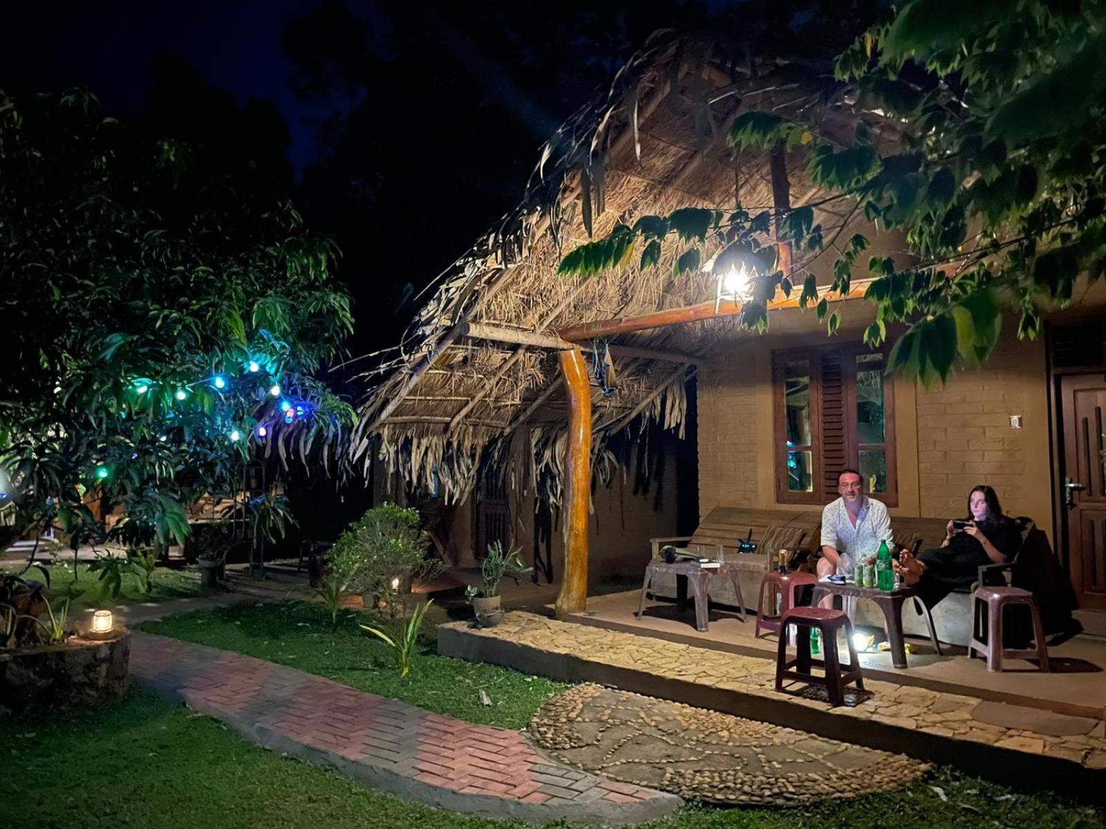 Hasthi Safari Cottage Udawalawe Bagian luar foto