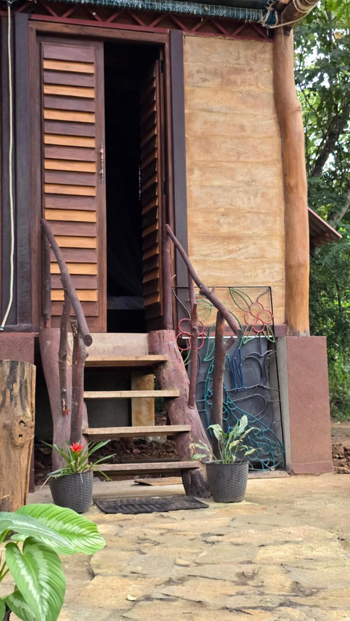 Hasthi Safari Cottage Udawalawe Bagian luar foto