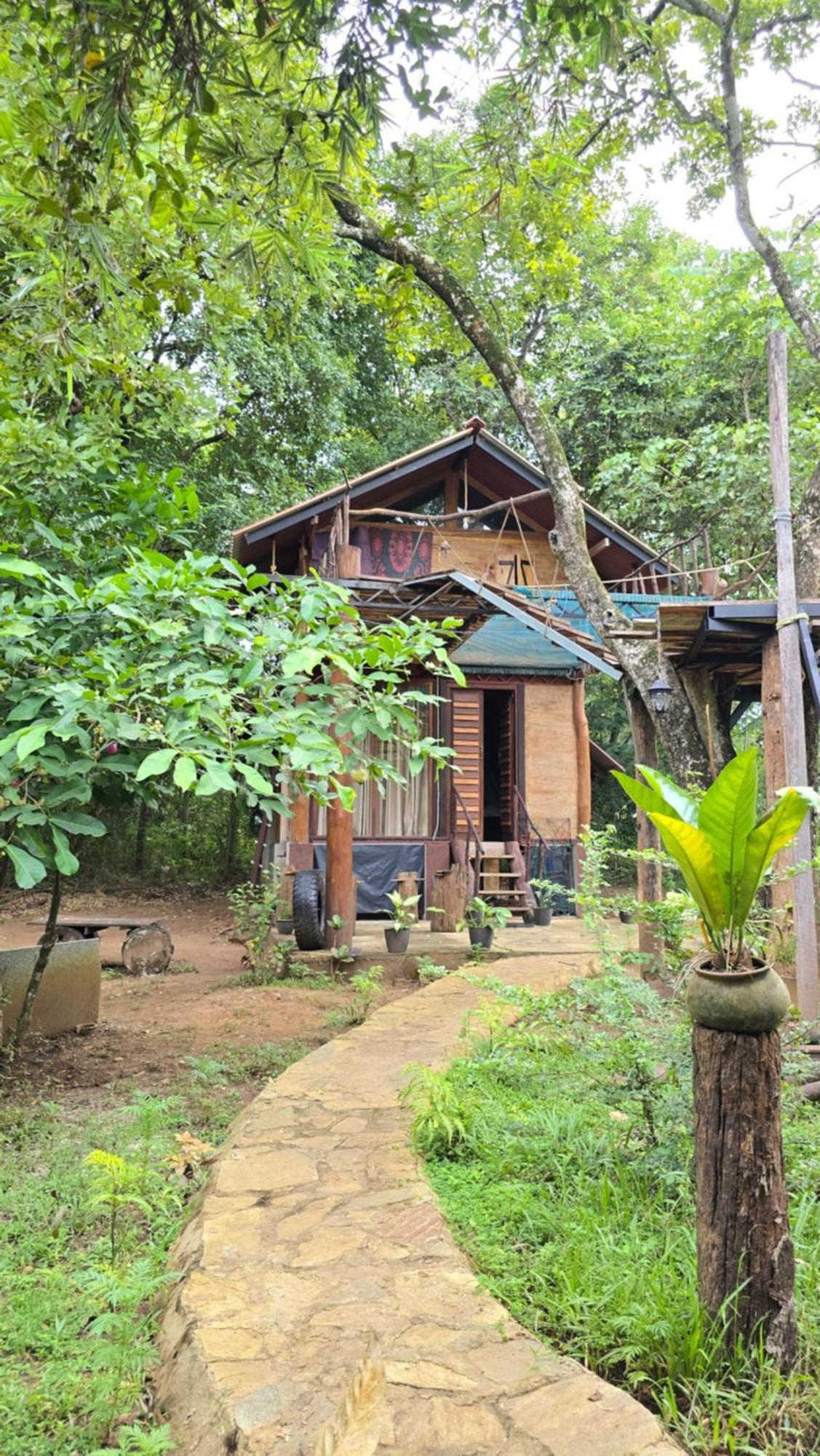 Hasthi Safari Cottage Udawalawe Bagian luar foto